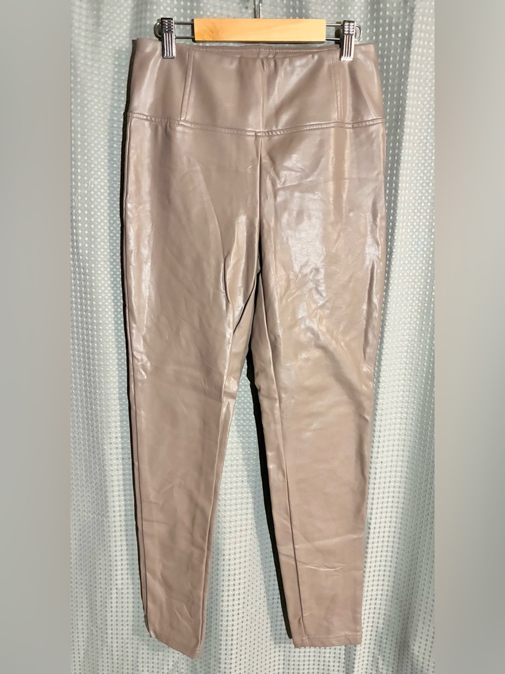 Badgley Mischka  S/P Faux Leather Leggings Taupe Seam Detailing Chic Studio